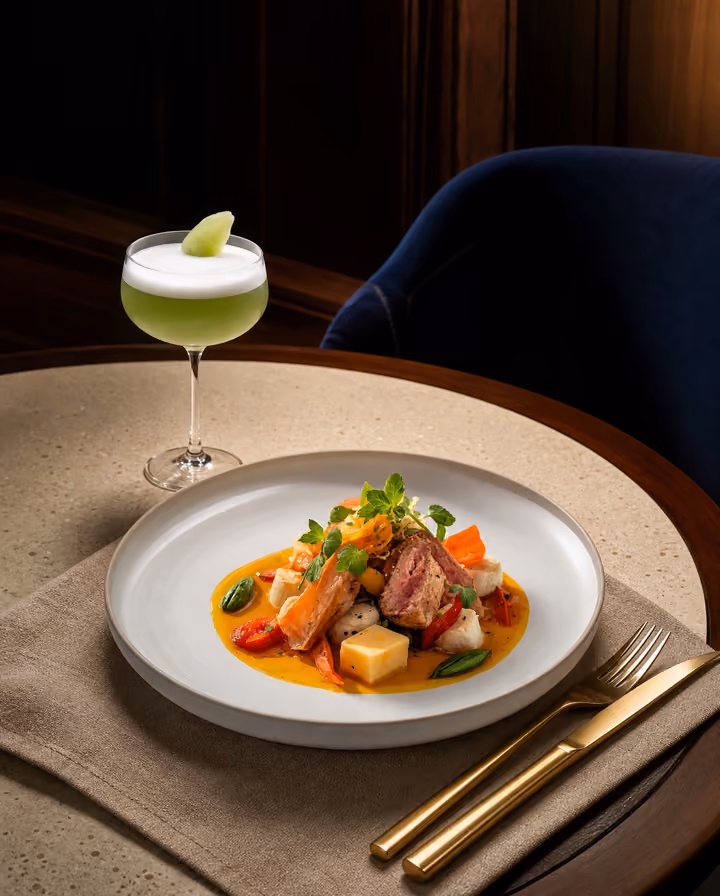 Restaurant Dish Setting
